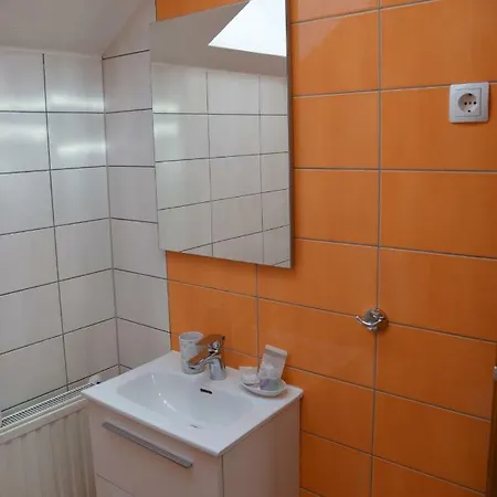 Apartman Livno * ليفنو